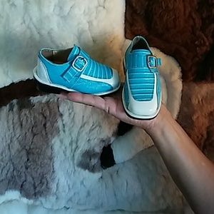 Toddler shoes